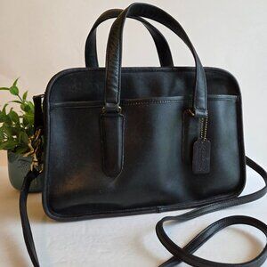 EUC & HTF Vintage Coach Skinny Flight Bag (#9706) in Black
